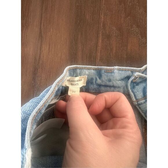 Madewell Relaxed Fit Denim Shorts - Picture 4 of 5